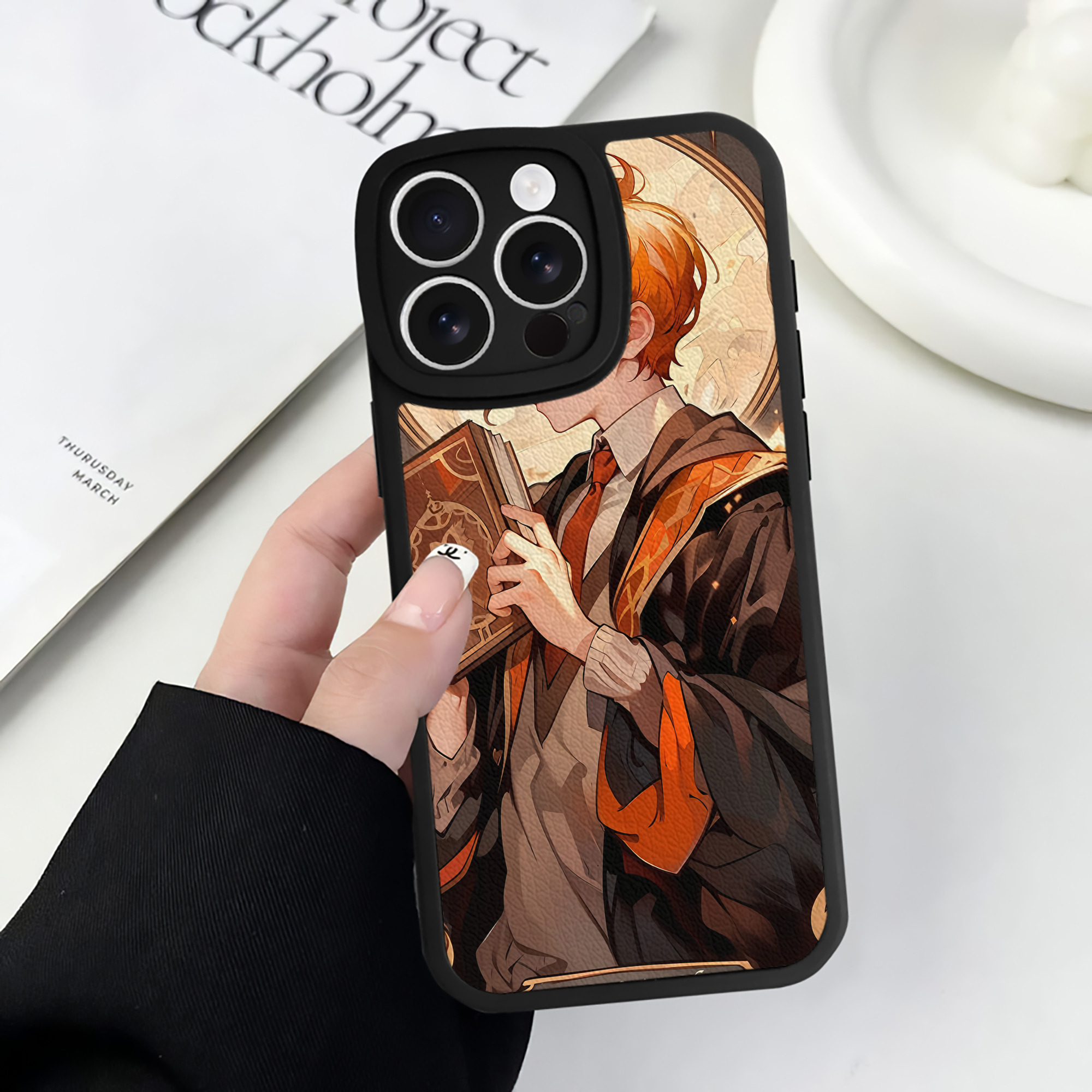 （画像用） Harry Potter ハリー・ポッターシリーズ 【iPhone 16シリーズ対応】シリコンスマホケース（レザー調） 材質：シリコン